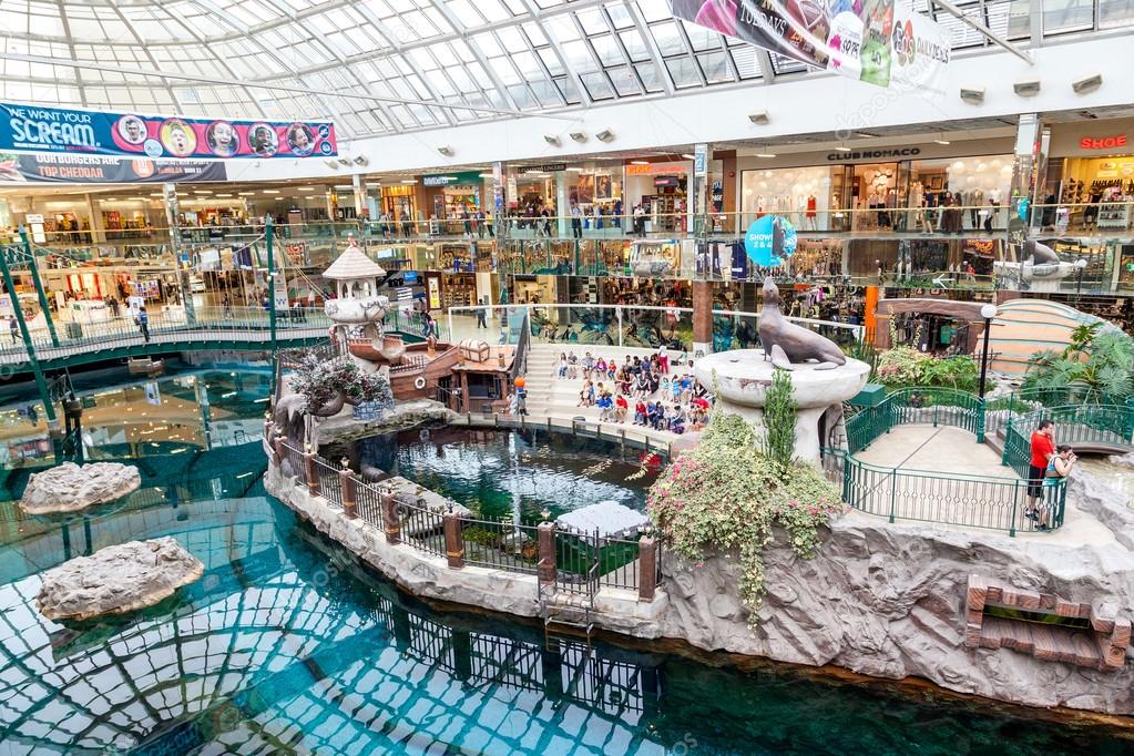 Edmonton Alberta Adventures Keep Busy At West Edmonton Mall Traveler Door